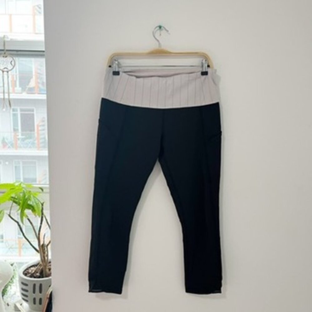 Lululemon Black & Pink Crop Leggings